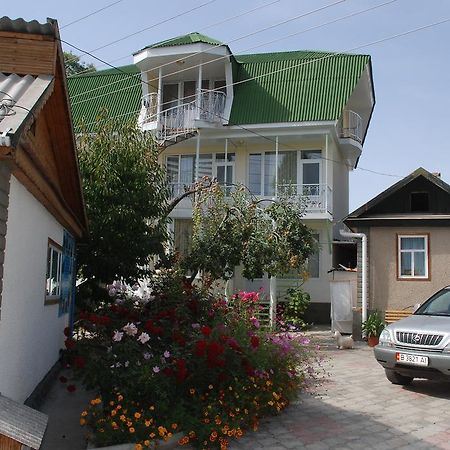 Отель У Татьяны Чолпон-Ата Экстерьер фото